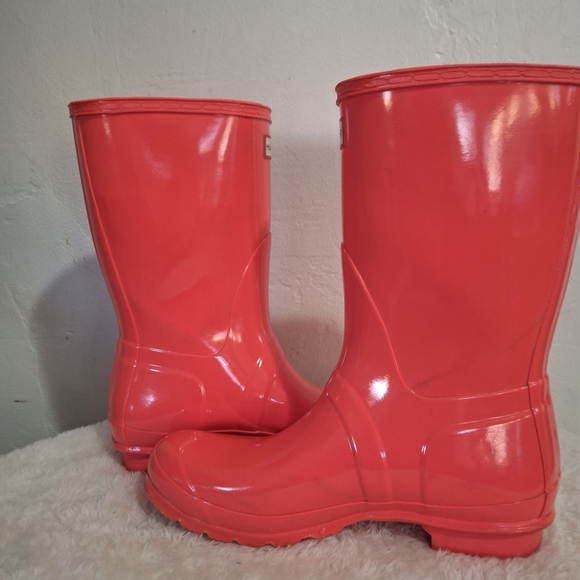 Hunter Women's Winter Rain Boots - Bright Pink/Salmon Color, Size 11. - Picture 4 of 12